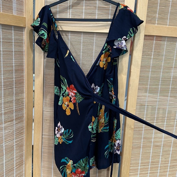 L romper - Picture 3 of 5